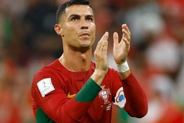 What Position Does Cristiano Ronaldo Play