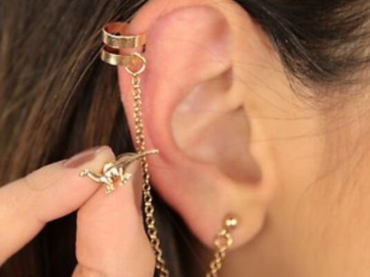 How to Wear Chain Earrings