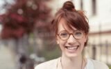 How to Wear Round Glasses