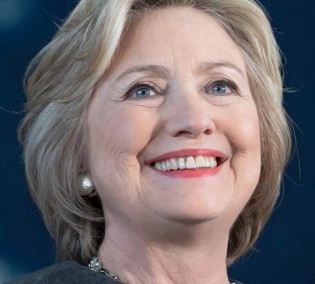 How Tall is Hillary Clinton