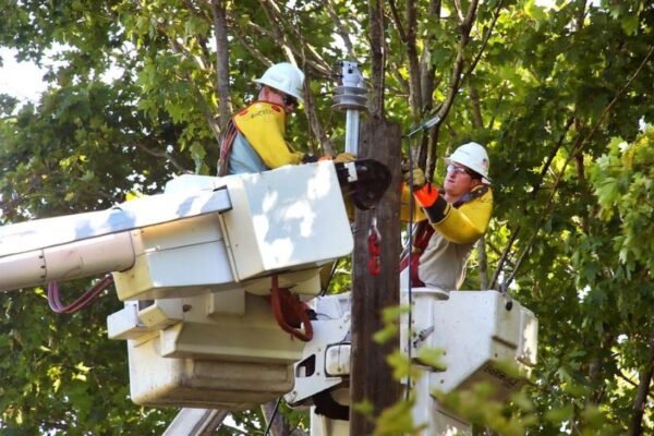 Eversource quits gas industry group