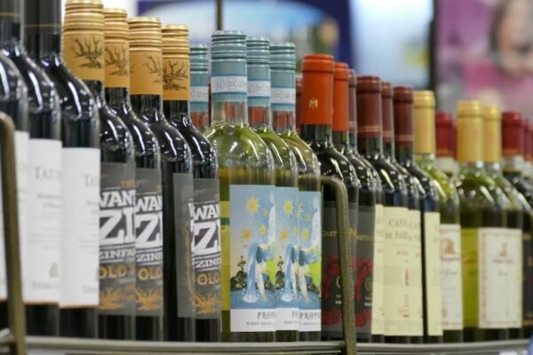 Manitoba Liquor and Lotteries workers get 12%