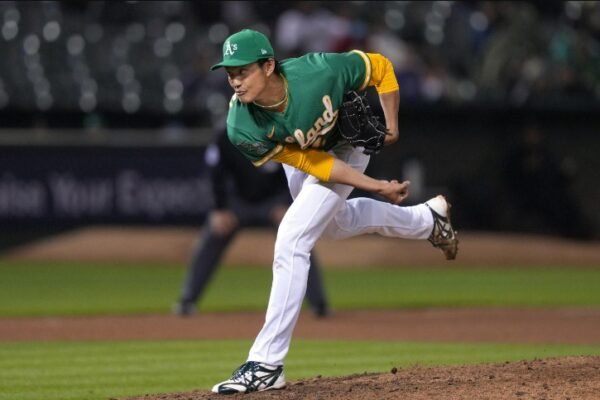 Rooker’s walk-off homer lifts A’s over