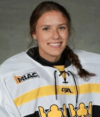 women’s hockey goalie in fatal crash