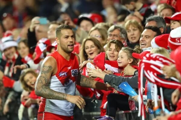 Carlton fans find joy and belonging in AFL fandom