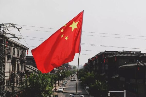 China’s Tech Giants Launch AI Chatbots Following New Regulations