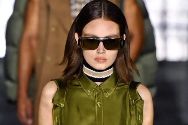 How DUNDAS leverages technology to revolutionize luxury fashion