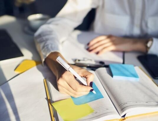 How to launch a successful online small business in 2023