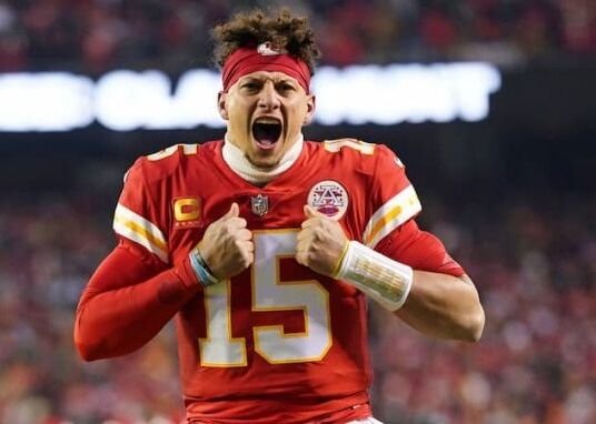 Monday Night Football Betting Promos: How to Get $2,000+ Bonuses and a Free NFL Jersey