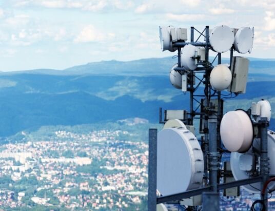 EU telecoms urge Brussels to make Big Tech pay for network costs