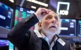 Tech stocks plunge as interest rates soar to 16-year high