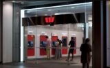 Westpac to end private banking services for St George and Bank of Melbourne