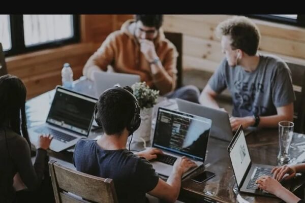 AI Job Market Shrinks in UK Despite Government’s Push for Innovation