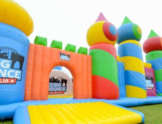 Australian bounce house company faces backlash for anti-Semitic email