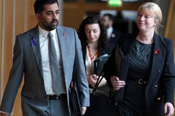 Business leaders urge Scottish government to freeze rates in Budget