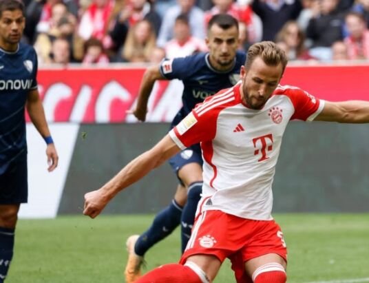 Harry Kane’s record-breaking spree leads Bayern to another win