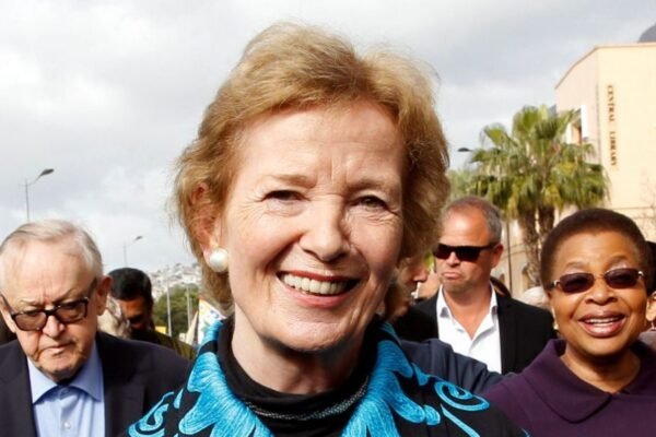 Mary Robinson urges business leaders to phase out fossil fuels at COP28