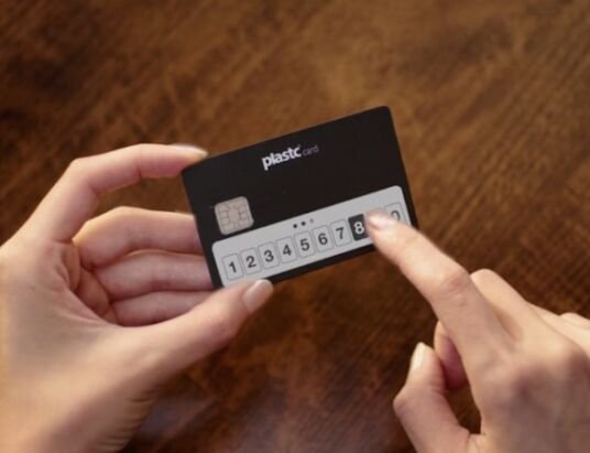 Plastc: The High-Tech Card That Wants to Replace Your Wallet