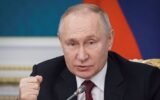 Putin seeks to woo investors amid economic woes and sanctions