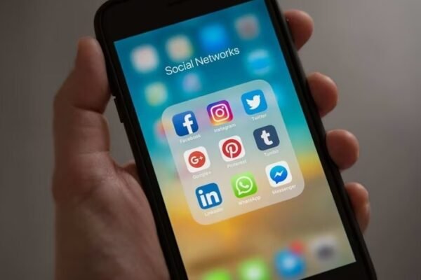 Social media addict sues Big Tech for ruining their life