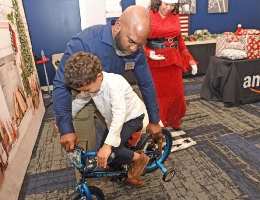 Amazon and Warrior Alliance bring joy to military families