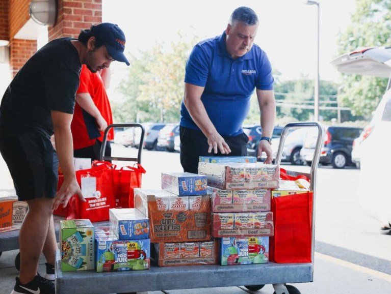 Arlington food bank receives overwhelming support after burglary