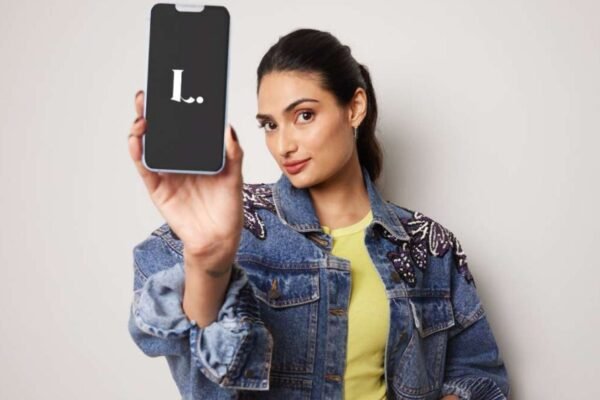 Athiya Shetty joins hands with LehLah to revolutionise social shopping