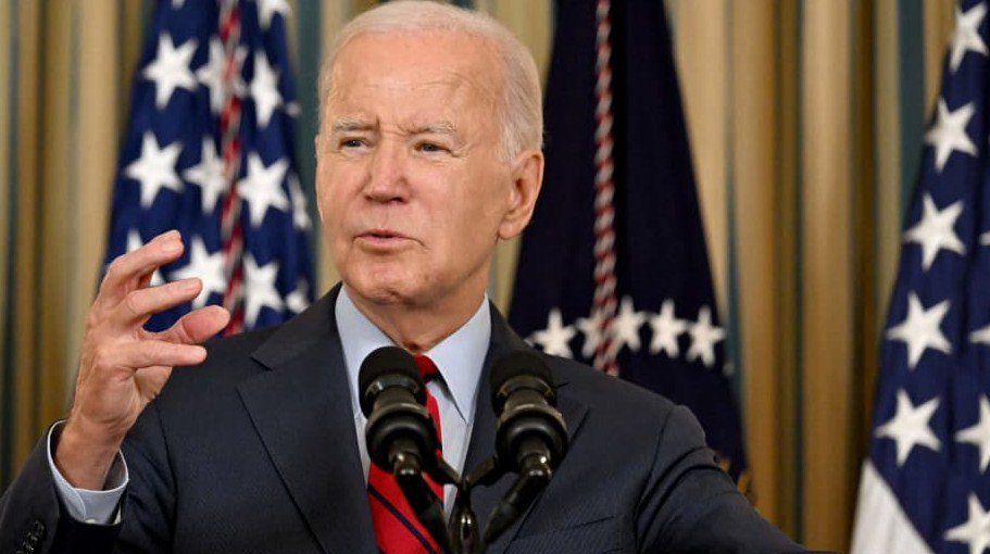Biden’s Record-Breaking Lending to Latino Businesses Amid Low Approval