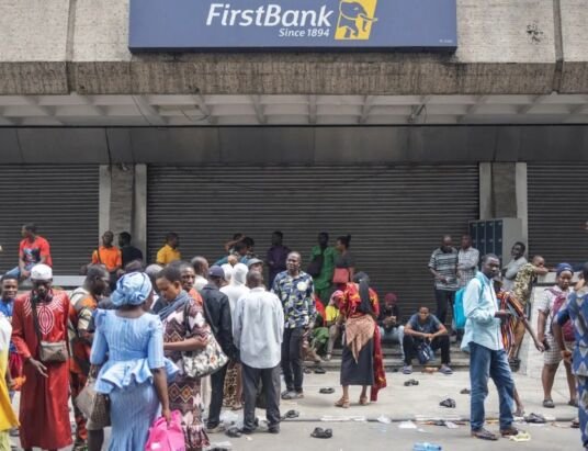 Cash crunch hits Nigerian banks amid insider abuse and hoarding