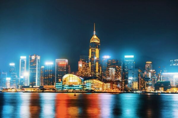 HKMA Urges Banks to Step Up Climate Action with Fintech Solutions