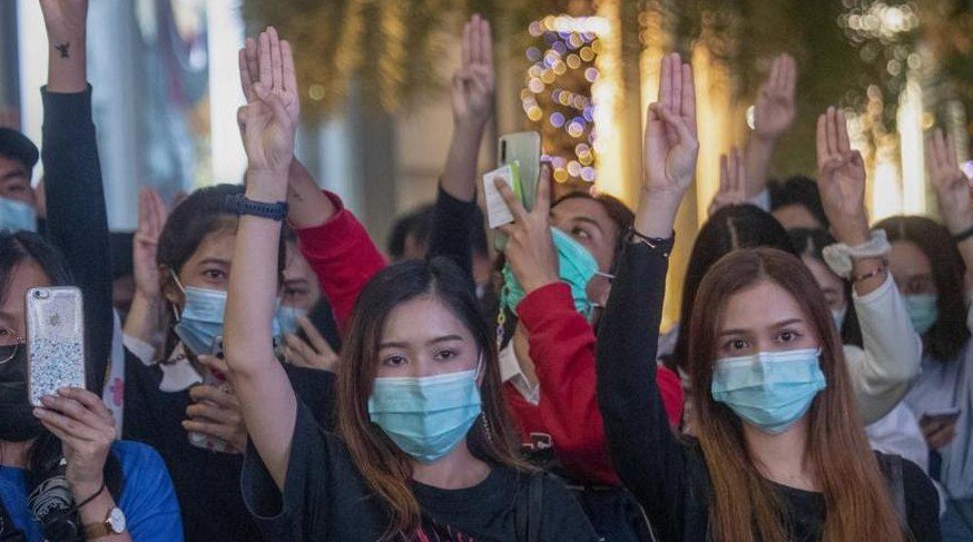 Georgia’s Youth Losing Faith in Political Parties, NDI Report Finds