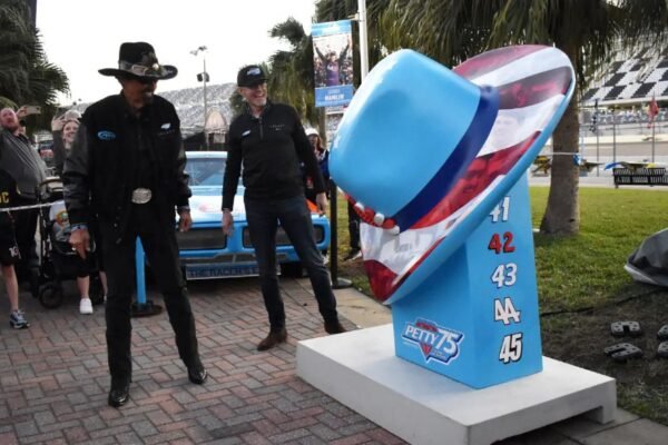 The King’s Hat: A Tribute to 75 Years of Petty Racing