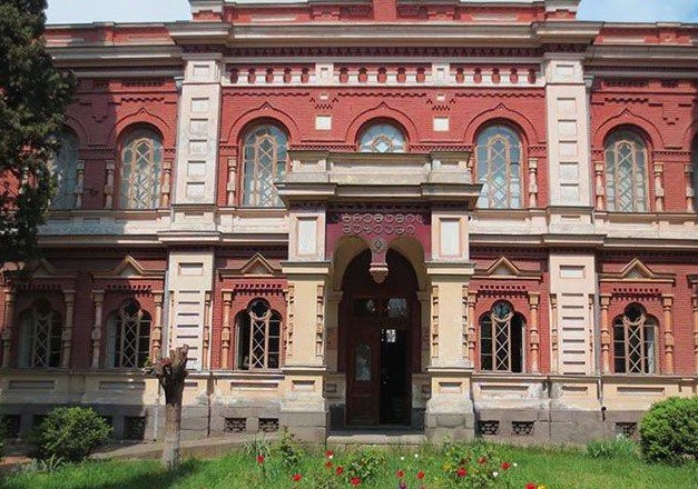 state silk museum exhibition photography