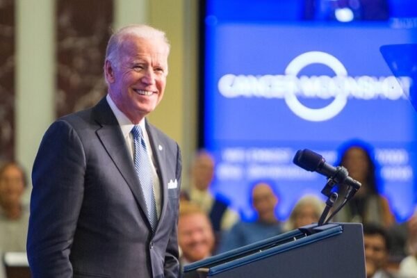 senior-house-democrats-urge-biden