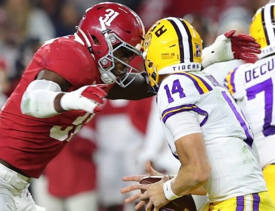 jonesboro cardinals vs harris county tigers football