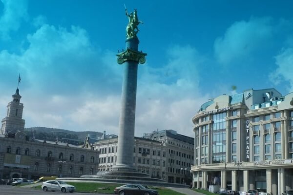 tbilisi-freedom-square-traffic