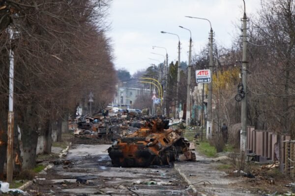 Russia-Ukraine conflict military tanks Donetsk