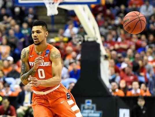 Syracuse basketball game action