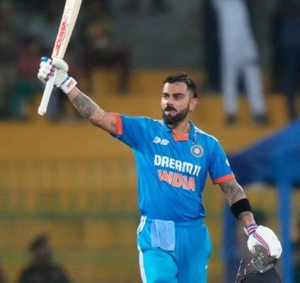Virat Kohli playing cricket