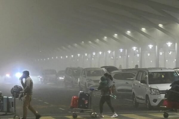 dense fog delhi train airport january