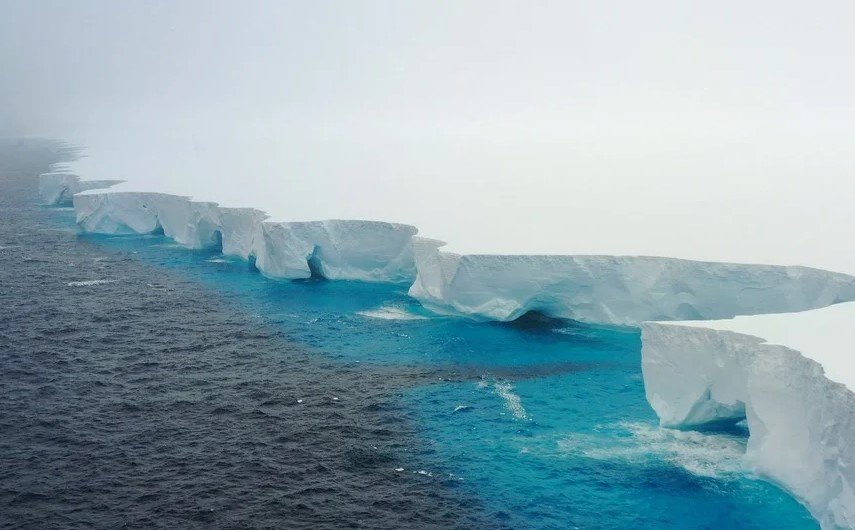 iceberg A23a collision South Georgia