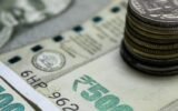 indian-rupee-dollar-exchange