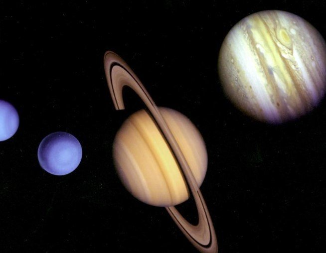 seven planet alignment sky