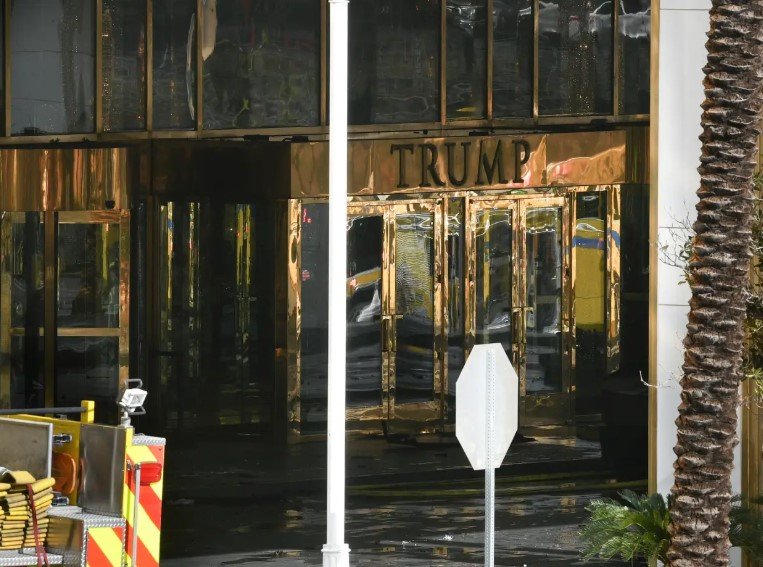 tesla cybertruck explosion las vegas