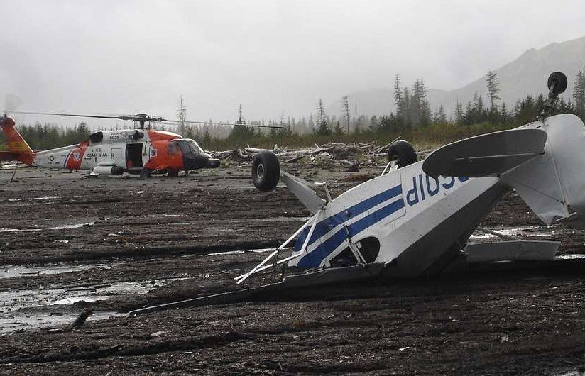 alaska plane crash wreckage on ice