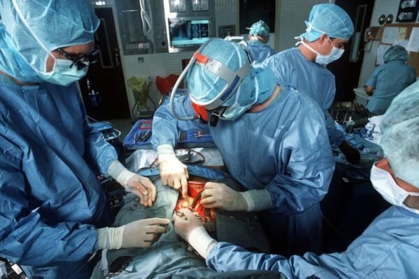 doctor heart surgery hospital