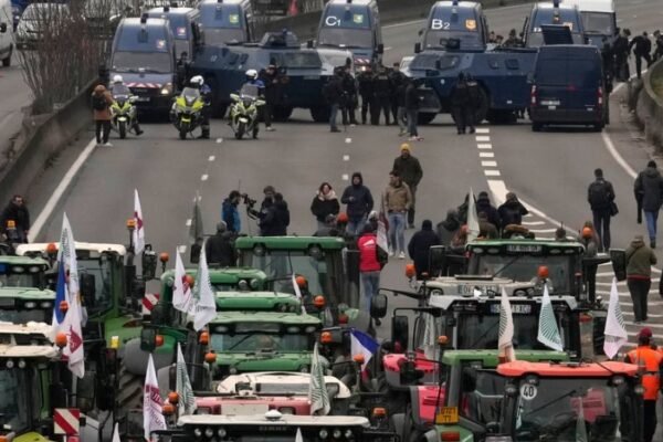 highway protest demonstration