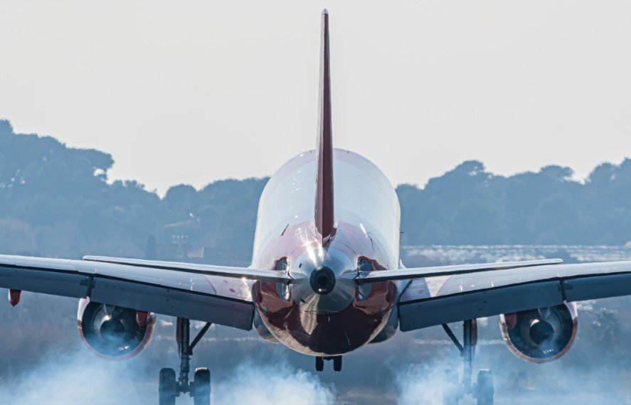 wizzair kutaisi lyon direct flight