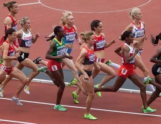 Georgia Hunter Bell 1500m race