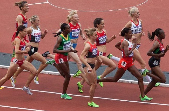 Georgia Hunter Bell 1500m race